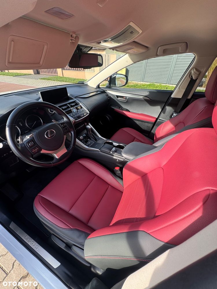 Lexus NX 300h F Impression AWD - 3