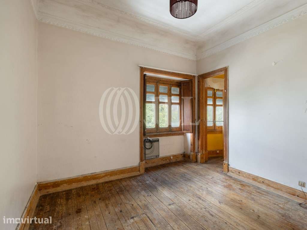 Apartamento T2, para remodelação, em Arroios, Lisboa - Grande imagem: 4/19