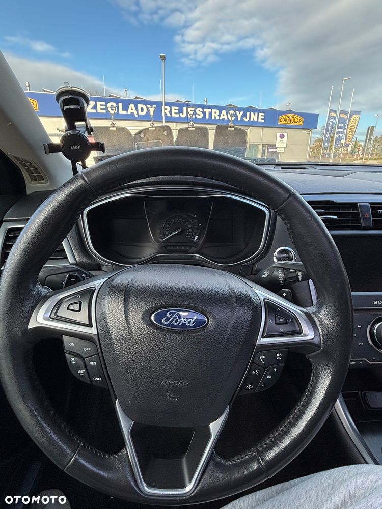 Ford Fusion 2.0 EcoBoost Titanium - 10