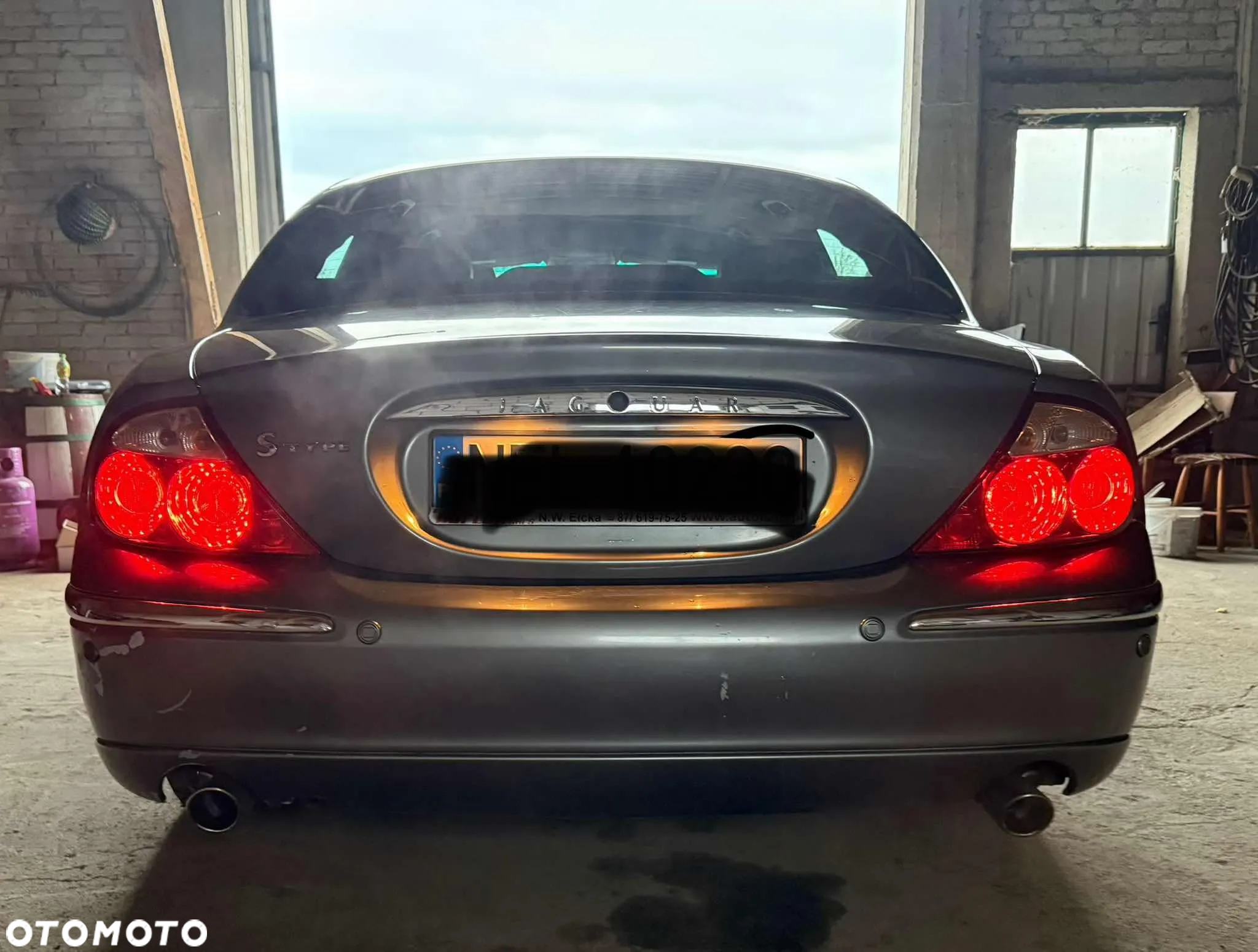 Jaguar S-Type - 8