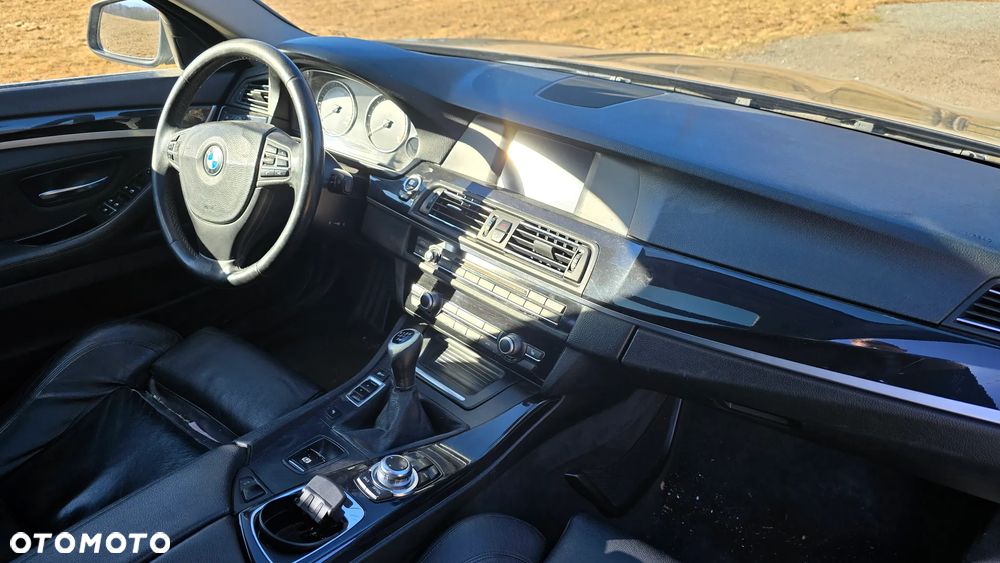 BMW Seria 5 520d Blue Performance - 4