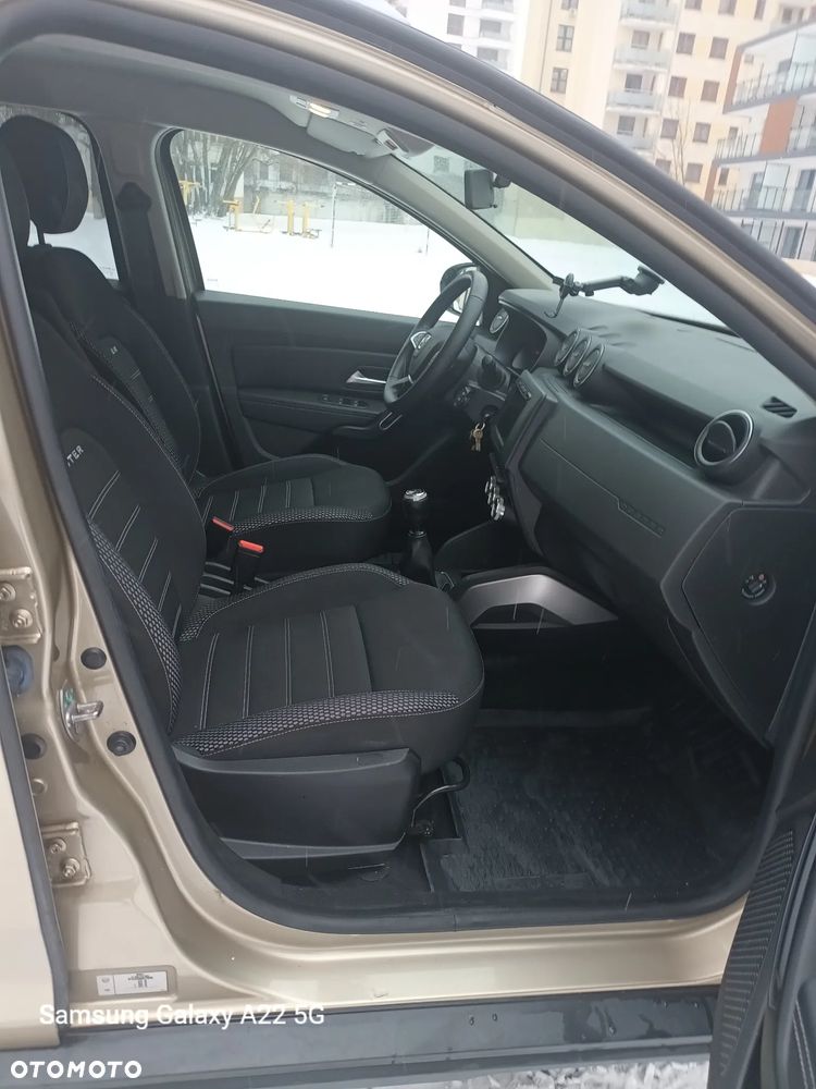 Dacia Duster 1.6 SCe S&S - 11