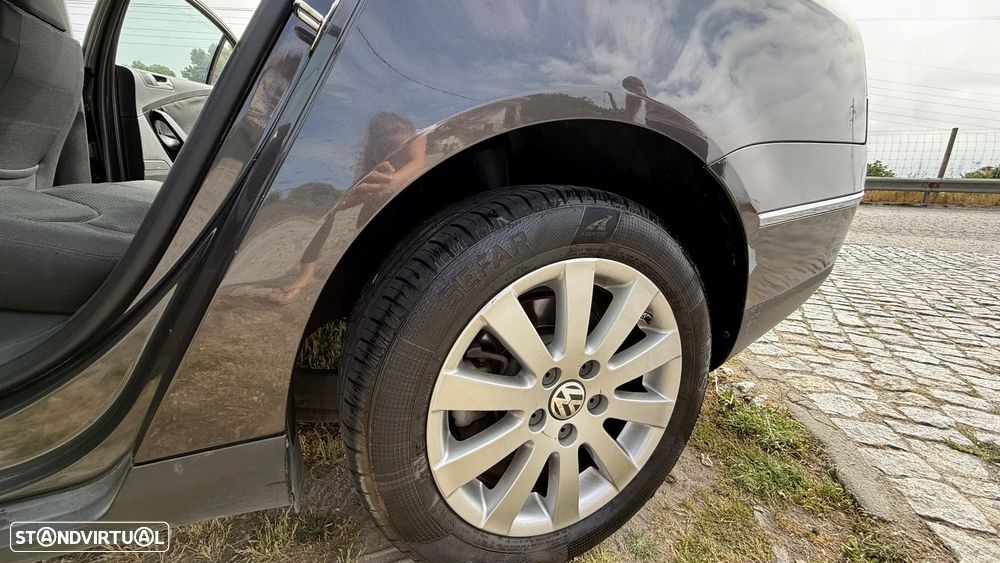 VW Passat 2.0 TDI Confortline DSG - 17