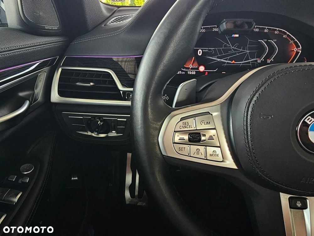 BMW Seria 7 - 18