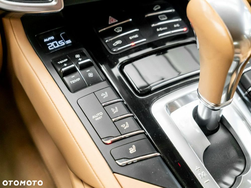Porsche Cayenne Diesel Platinum Edition - 20