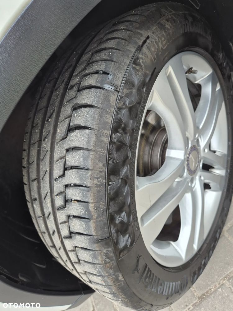 Mercedes-Benz GLA 200 Urban - 40