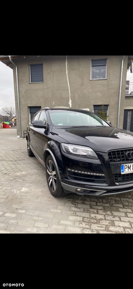 Audi Q7 - 1