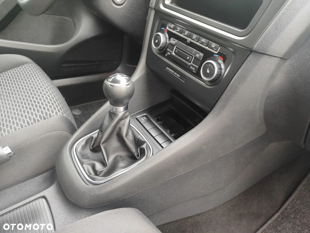 Volkswagen Golf 1.6 Edition - 36