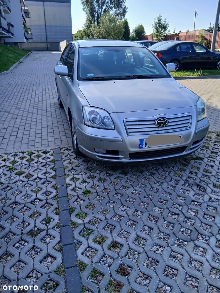 Toyota Avensis 2.0 D-4D High - 2
