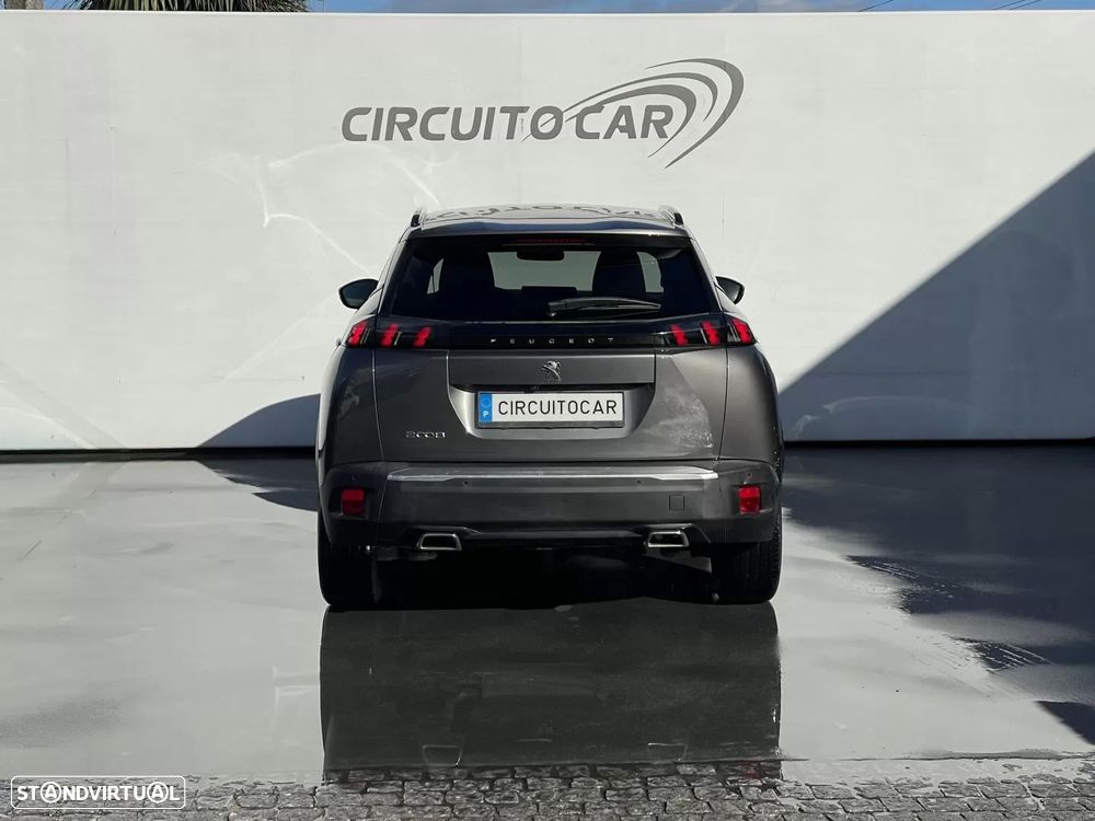 Peugeot 2008 1.2 PureTech Allure EAT8 - 11