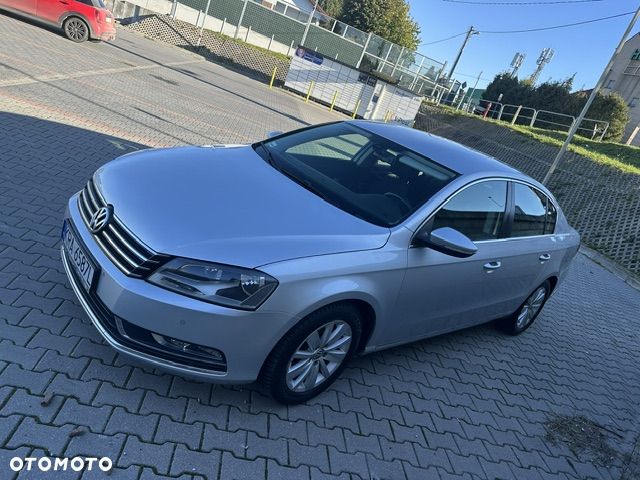 Volkswagen Passat 2.0 TDI Comfortline DSG - 1