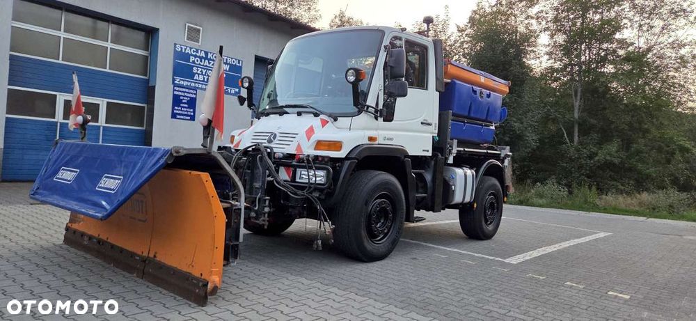 Unimog U 400 - 2