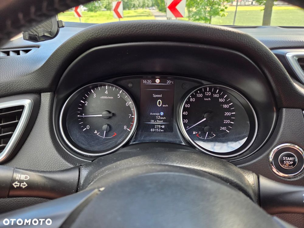 Nissan Qashqai 1.3 DIG-T ZAMA - 8
