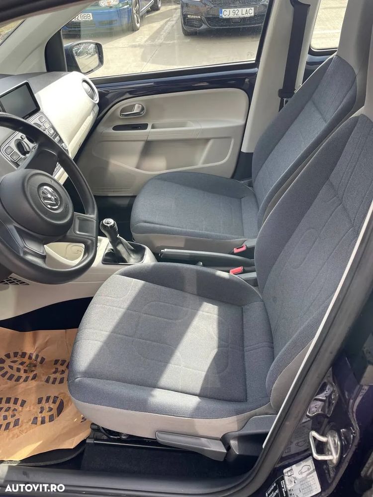 Volkswagen up! (BlueMotion Technology) high - 12