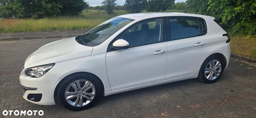 Peugeot 308 - 1
