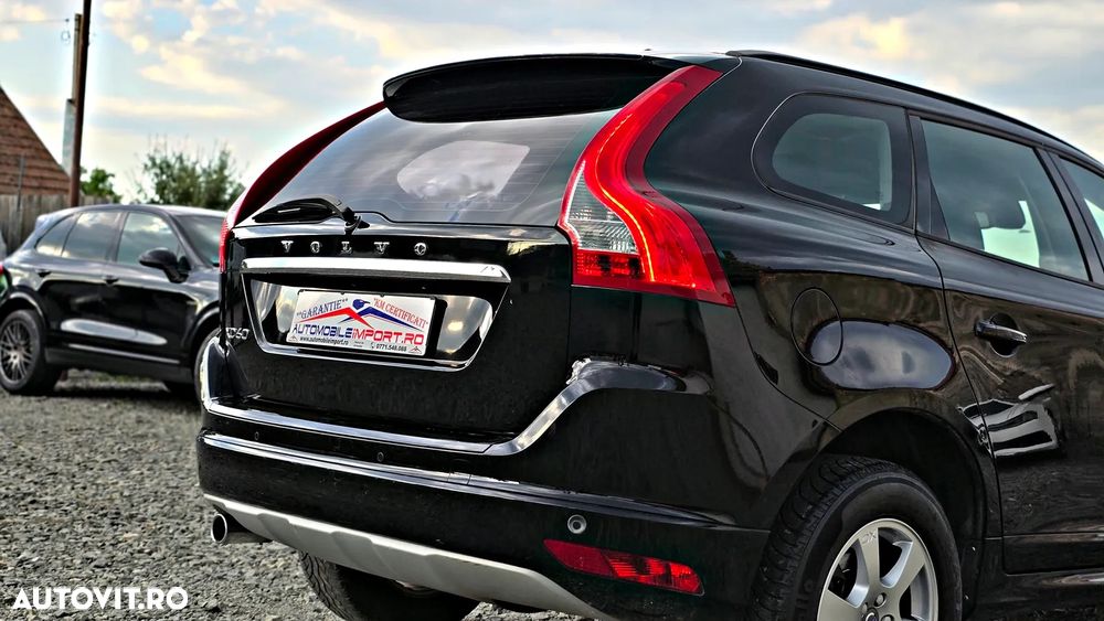 Volvo XC 60 D3 Geartronic Momentum - 25