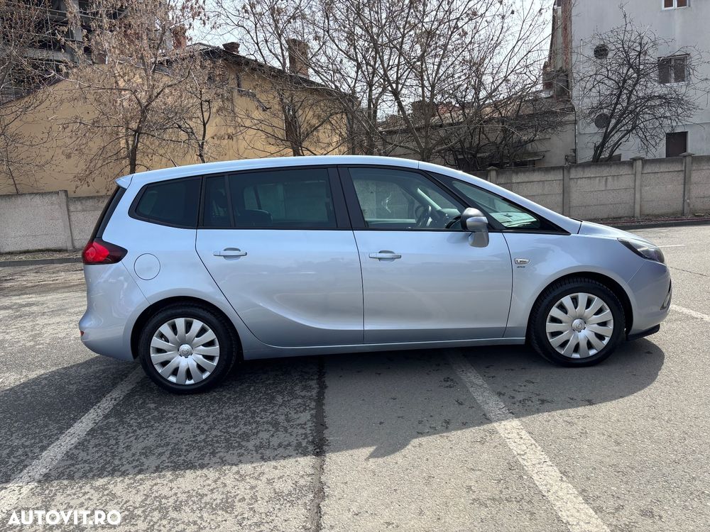 Opel Zafira - 2