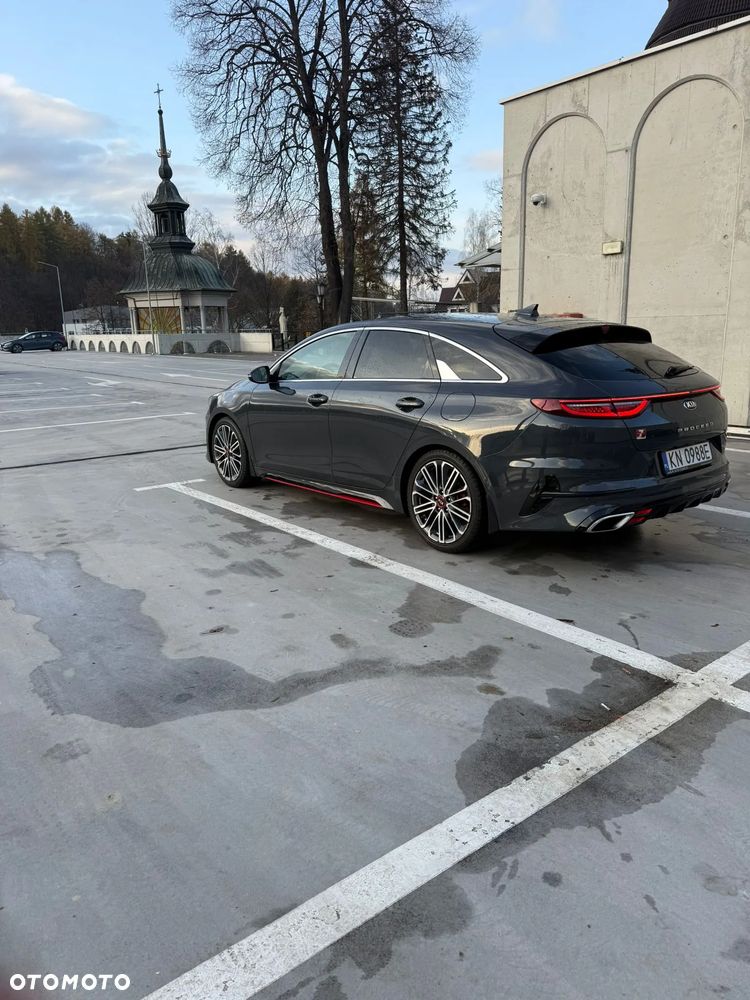 Kia ProCeed - 14