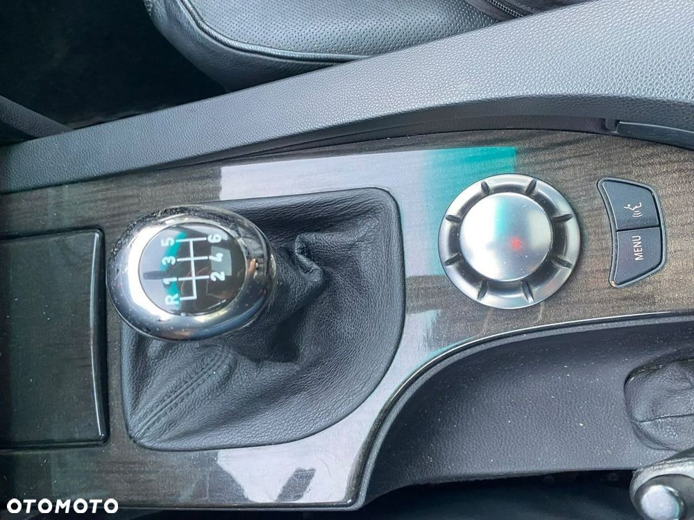BMW Seria 5 545i - 8