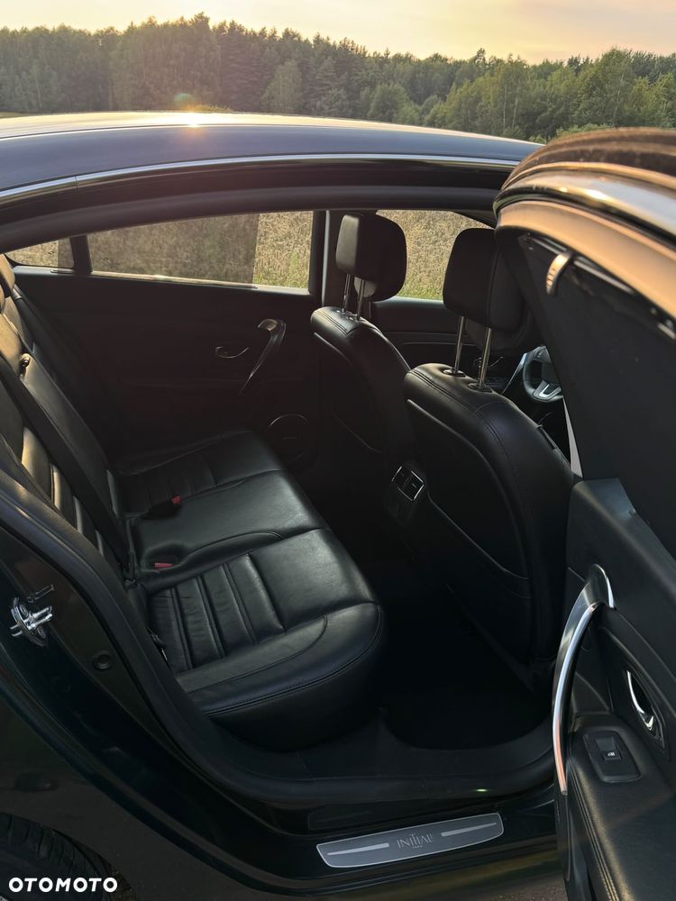 Renault Latitude - 15