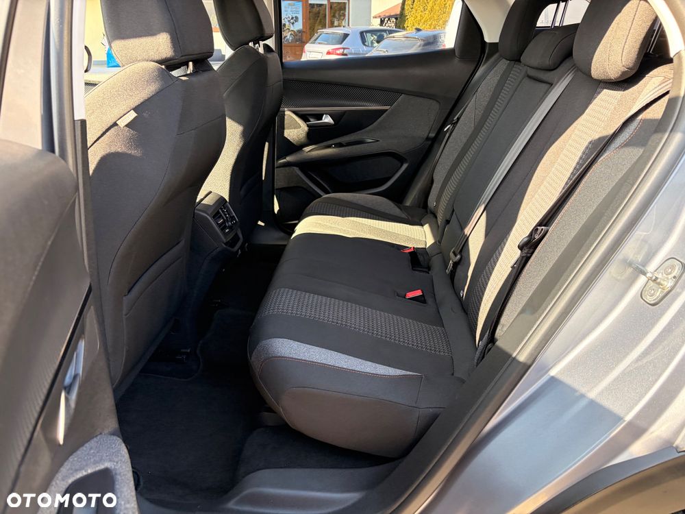 Peugeot 3008 BlueHDi 130 Stop & Start EAT8 Allure - 13