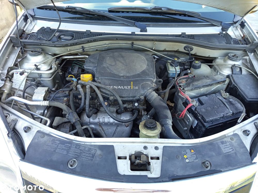 Dacia Sandero 1.6 Laureate - 10