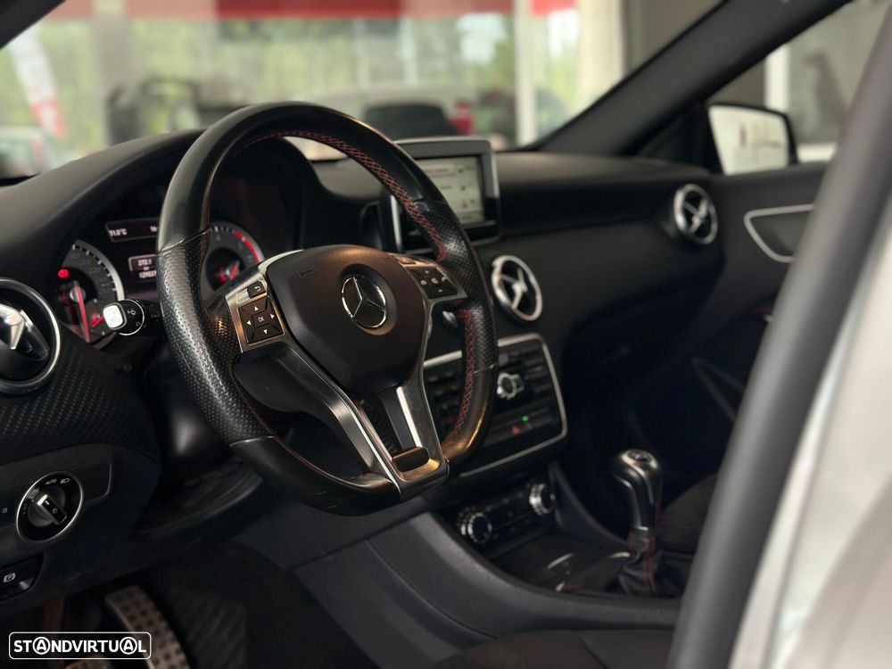 Mercedes-Benz A 180 d AMG Line - 18