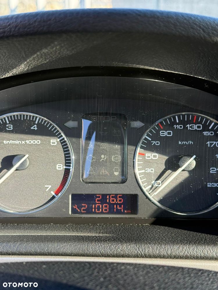 Peugeot 407 1.8 Presence - 2