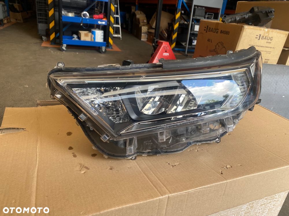 TOYOTA RAV-4  V 5 A5 FULL LED LAMPA PRZEDNIA LEWA REFLEKTOR PRZEDNI LEWY PRZÓD EUROPA led Ledowa RAV4 RAV 4 lift  xa50 - 2