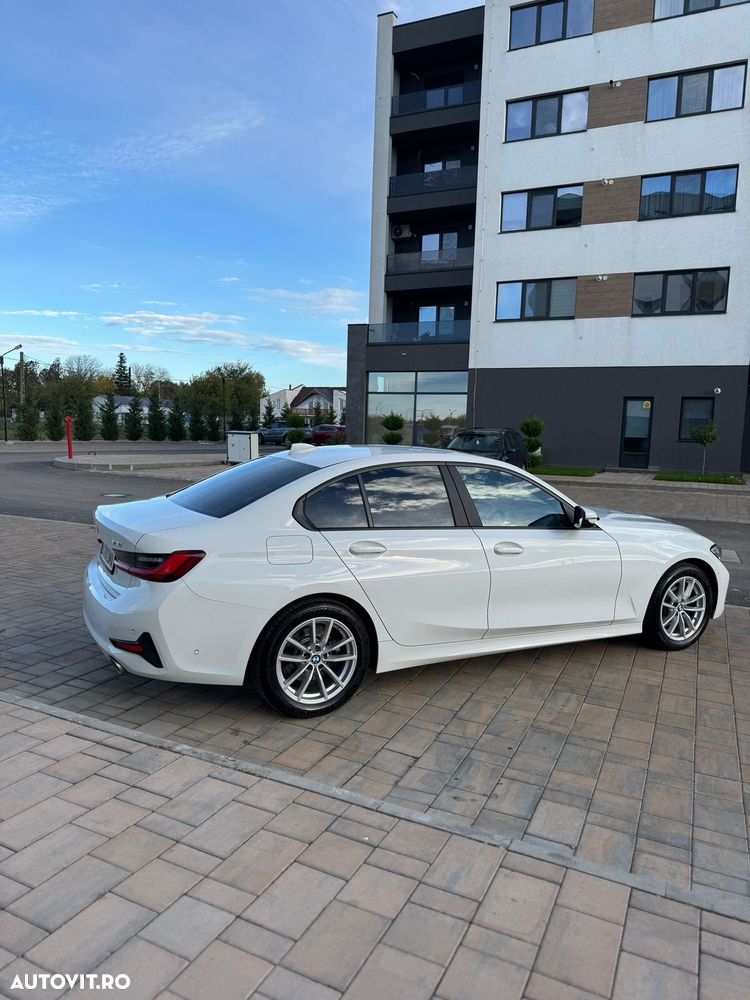 BMW Seria 3 318i AT - 5