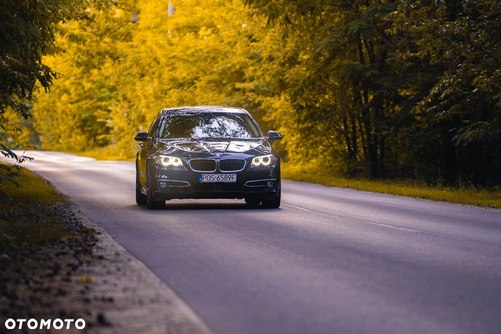 BMW Seria 5 520d xDrive Luxury Line - 1