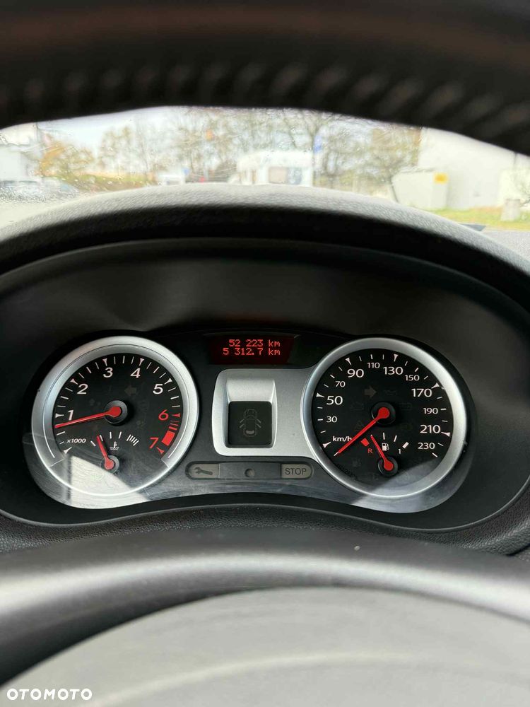 Renault Clio 1.2 16V Alize - 6