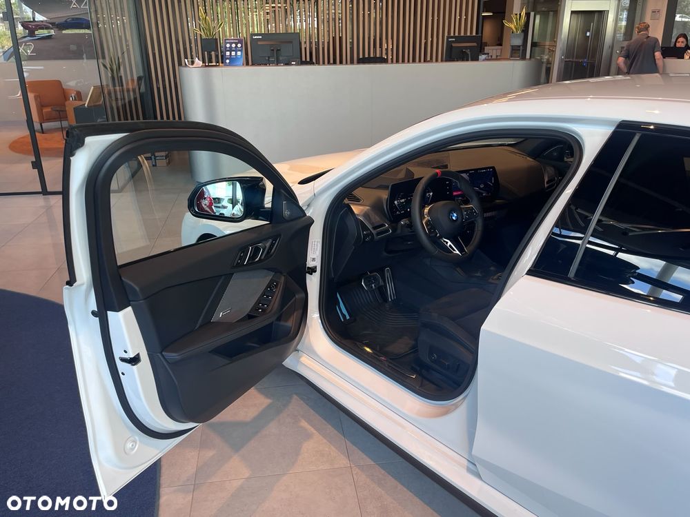 BMW Seria 1 - 10