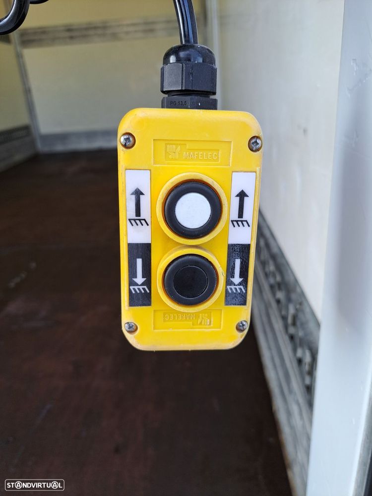 Iveco Daily 35C16 2.3 C/Plataforma - 15