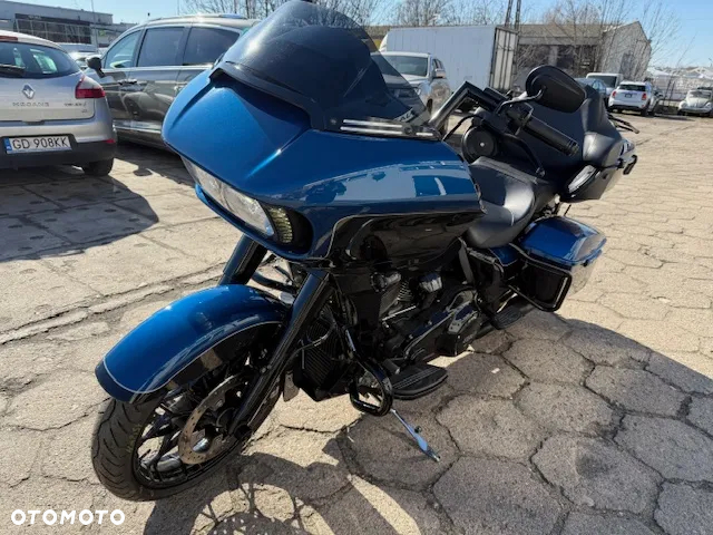 Harley-Davidson Touring Road Glide - 4