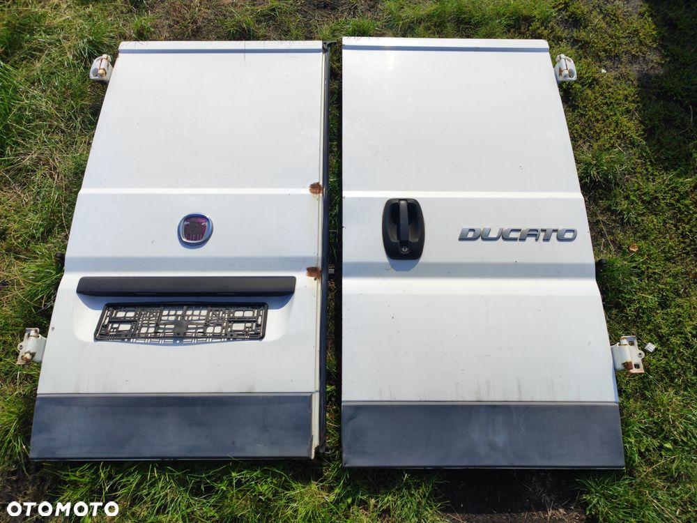 drzwi tył bez szyby komplet lewe i prawe Białe H1 do Ducato Boxer Jumper 06- blacharsko całe