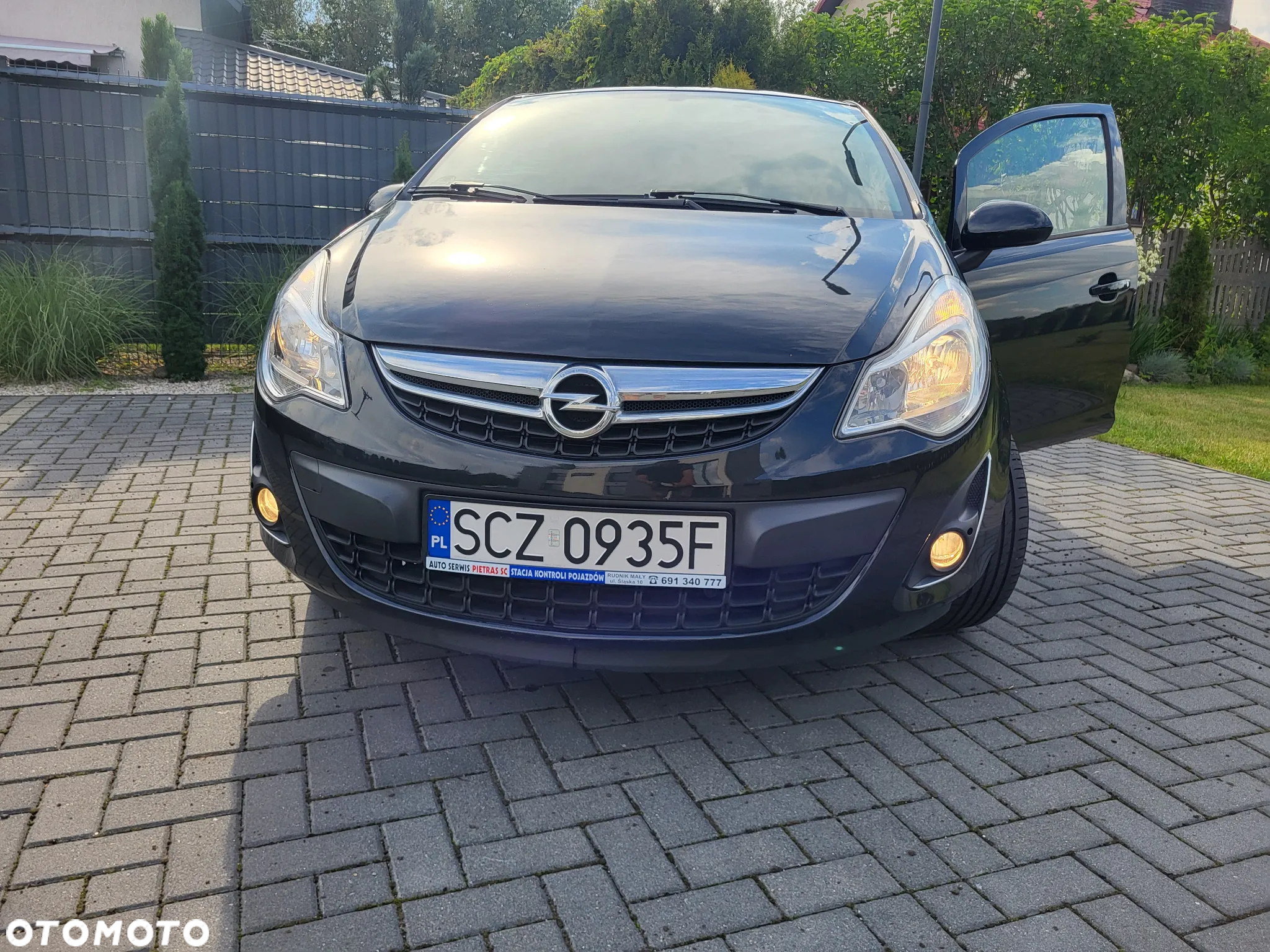 Opel Corsa 1.4 16V 150 Jahre - 8