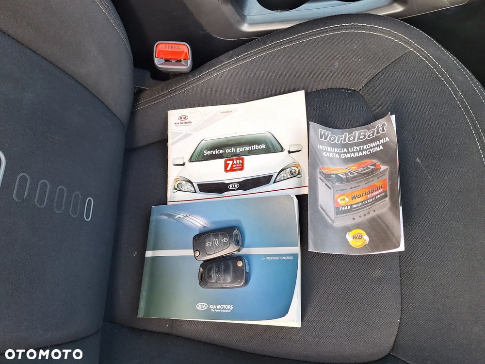 Kia Sportage 2.0 CRDI 184 4WD Fifa World Cup Edition - 33