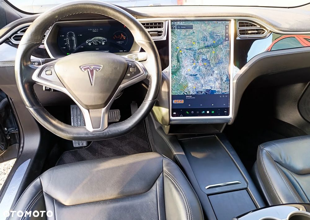 Tesla Model S - 17