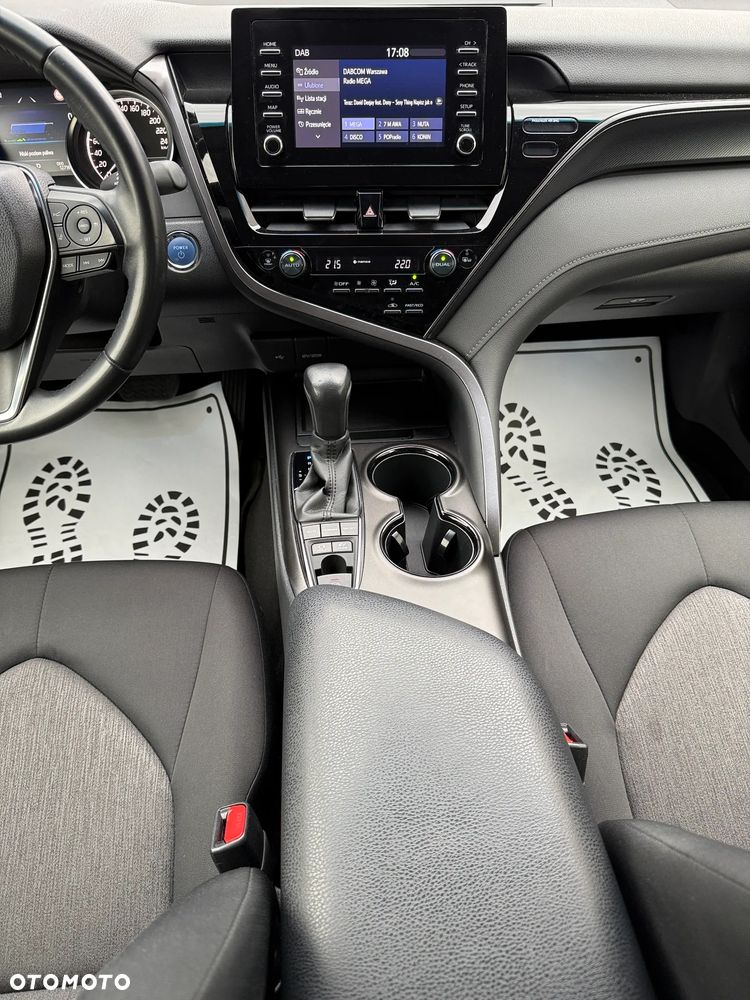 Toyota Camry 2.5 Hybrid Comfort CVT - 6
