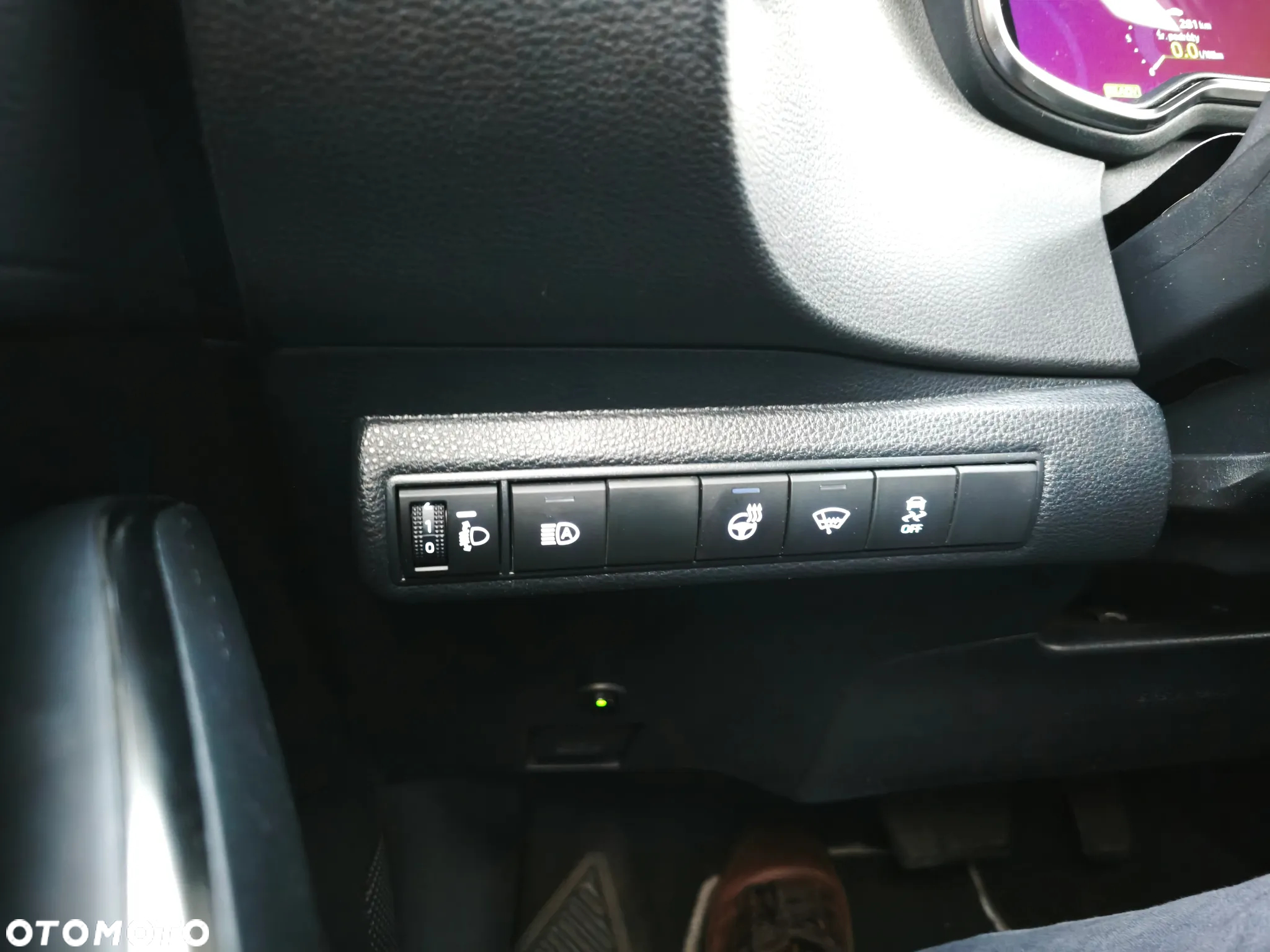 Toyota Corolla - 12