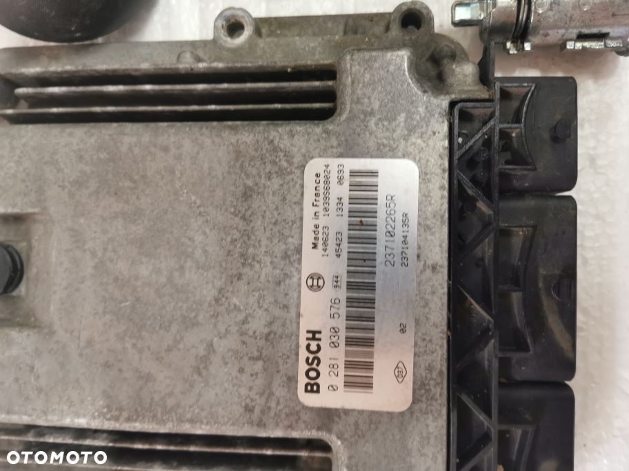Renault Master III 2.3 rok komputer zestaw  237102265R 0281030576 - 2