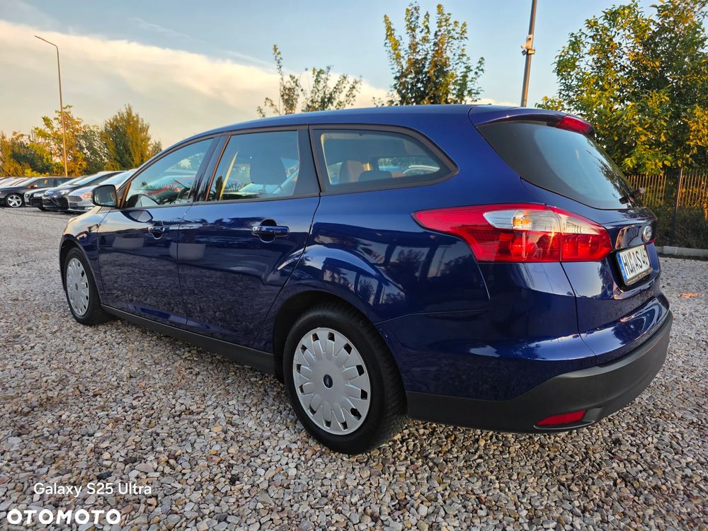 Ford Focus Turnier 1.6 TDCi ECOnetic 99g Start-Stopp-Sy SYNC Edition - 8