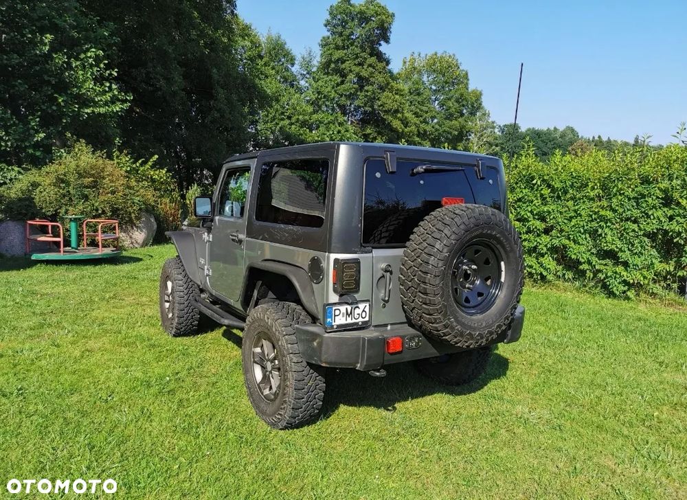 Jeep Wrangler - 5