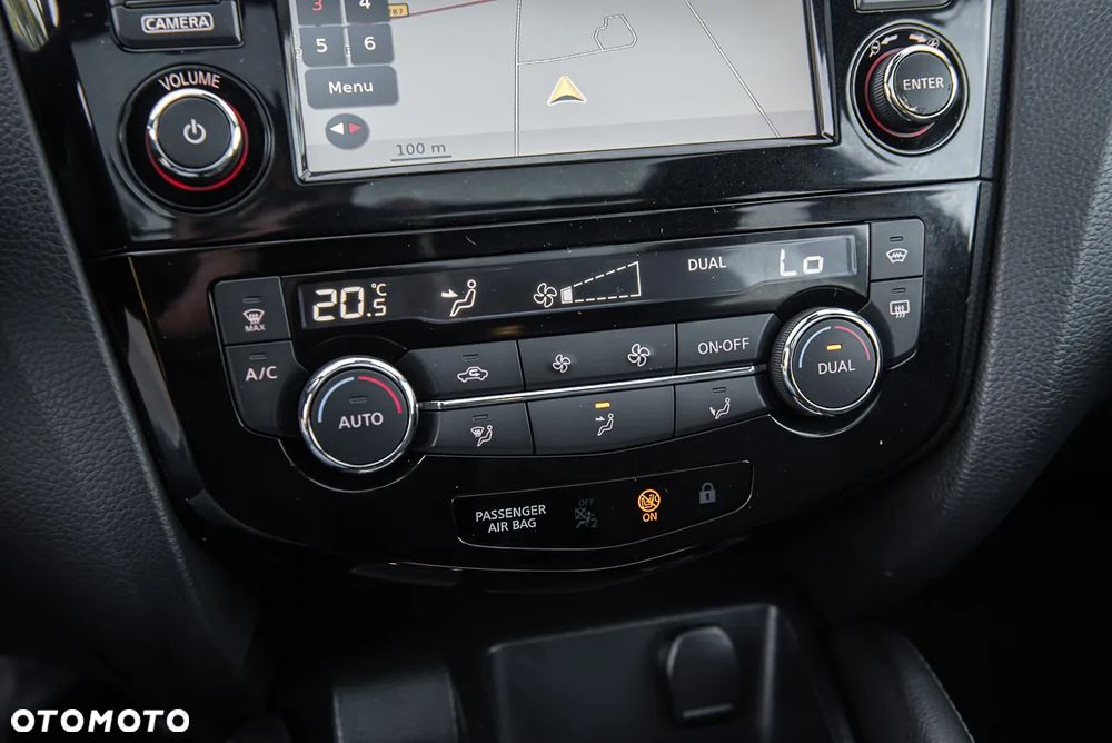 Nissan Qashqai 1.2 DIG-T TEKNA+ - 24