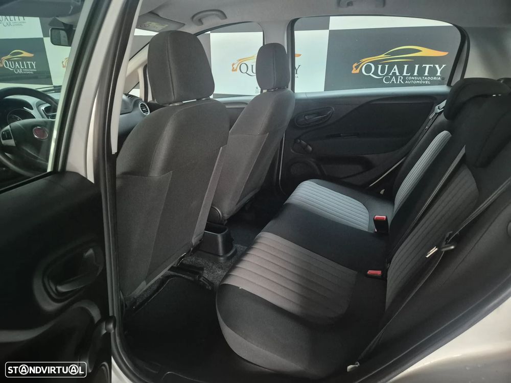 Fiat Punto 1.2 Lounge S&S - 8