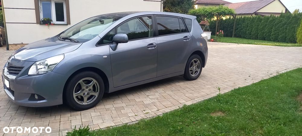 Toyota Verso 2.0 D-4D - 3