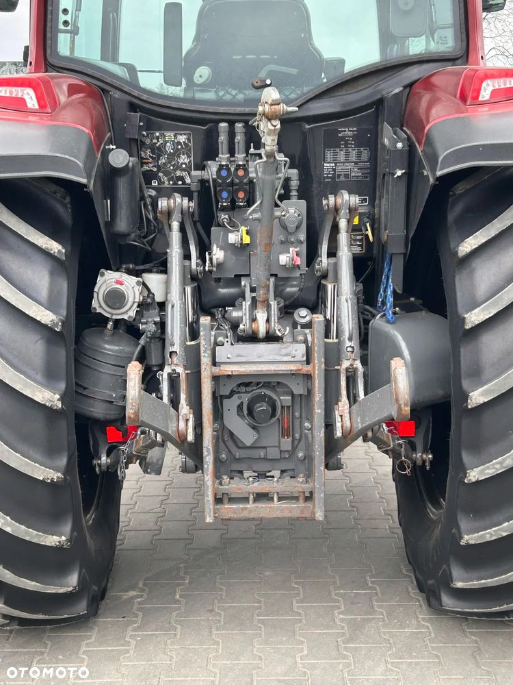 Valtra A 104 - 3
