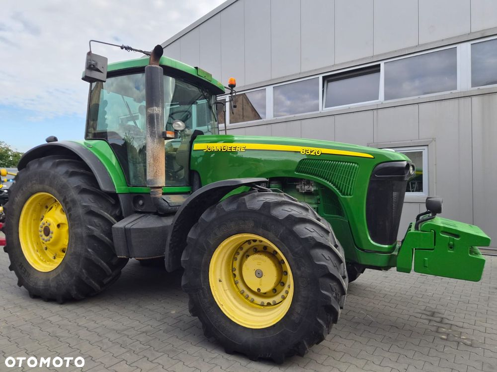 John Deere 8320 - 3