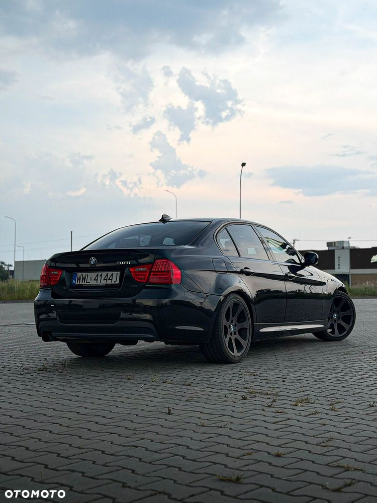 BMW Seria 3 318i Edition Sport - 8